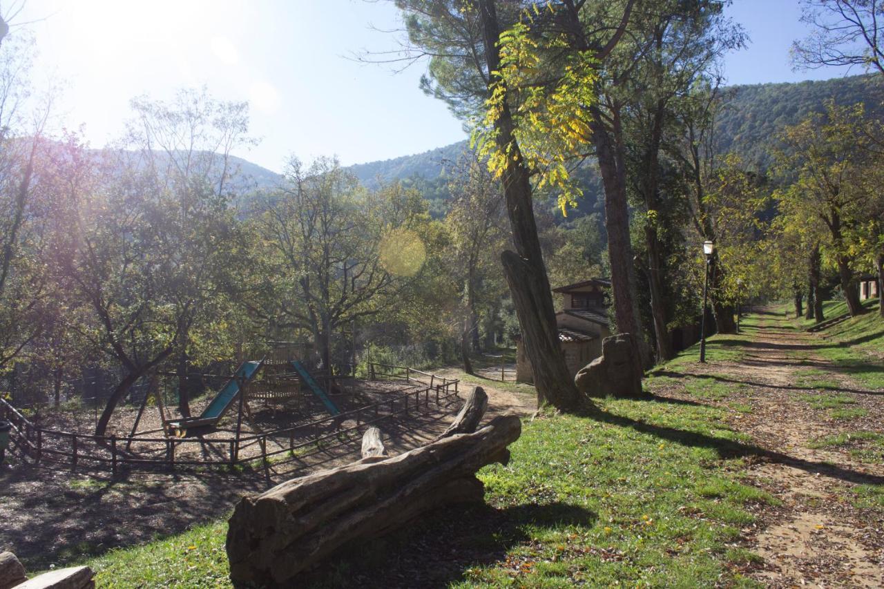 El Clar Del Bosc Hostel Pujarnol Buitenkant foto